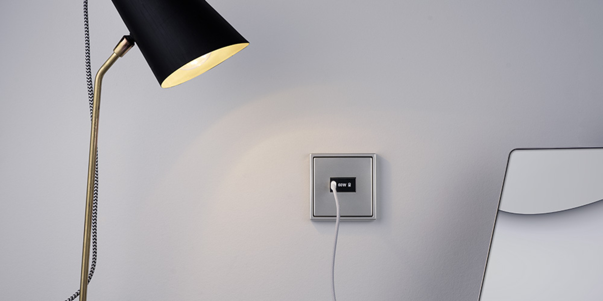 Ladegerät USB PD 60 bei Elektrotechnik Alata in Obertshausen